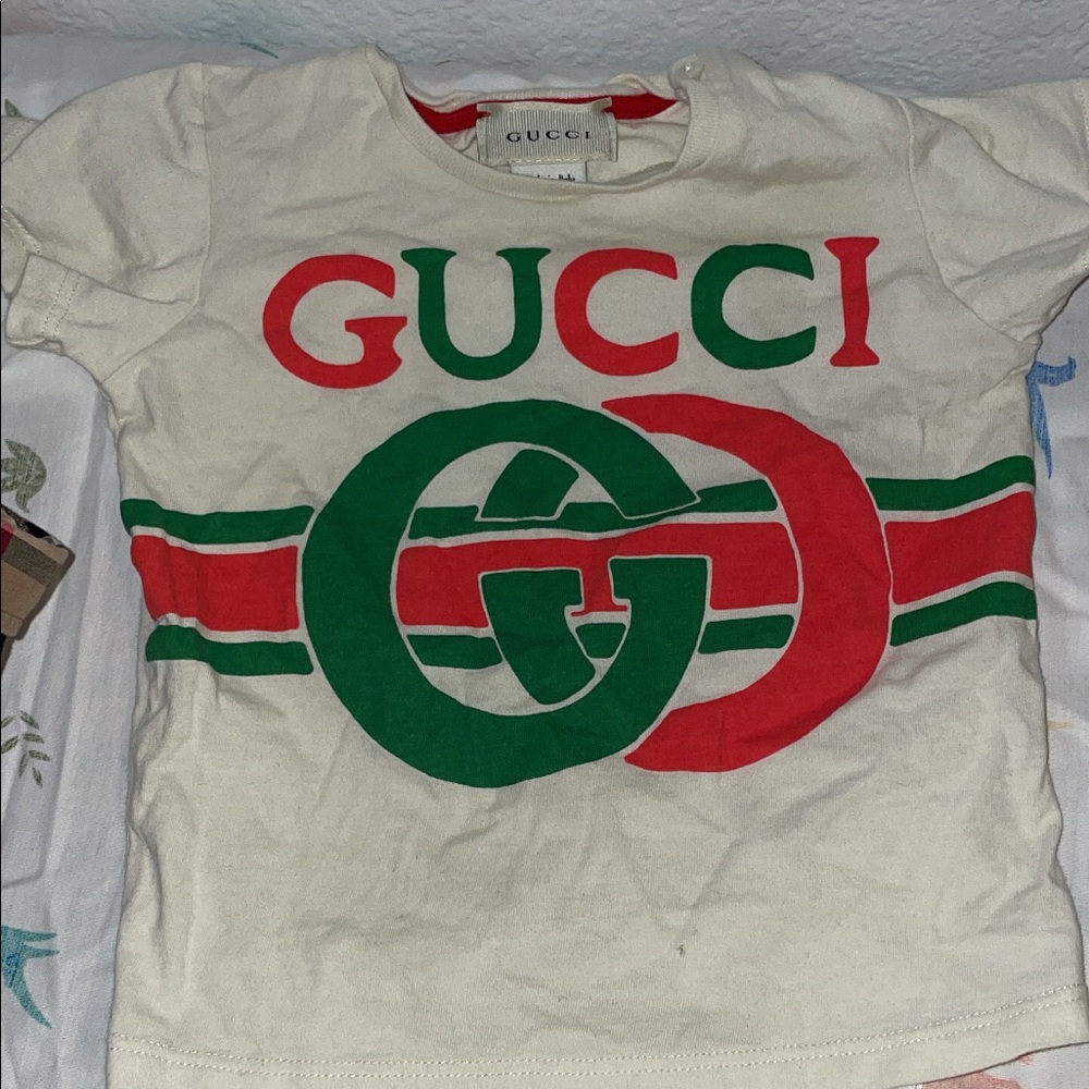 Gucci tshirt